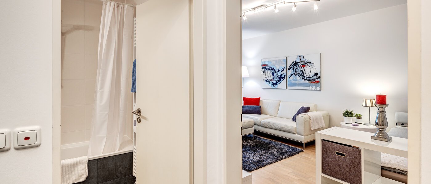 マンション München Schwabing-West (rund um den Hohenzollernplatz) 02 玄関入り口 7675