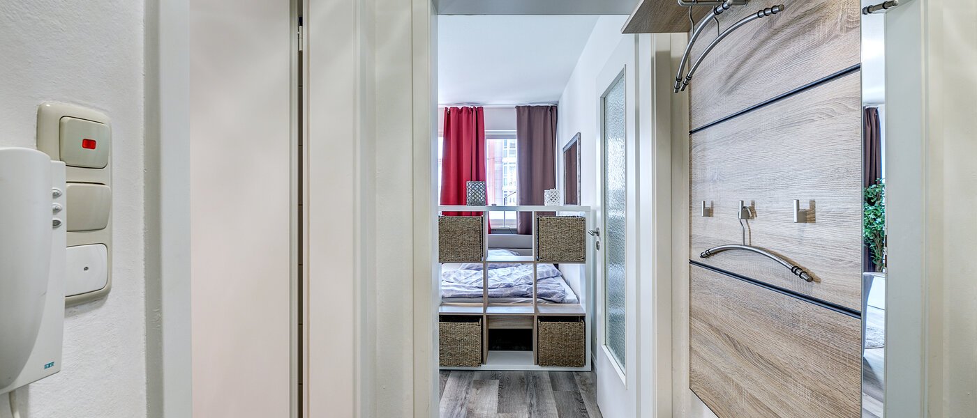 マンション München Schwabing (links der Leopoldstraße) 01 玄関入り口 7687