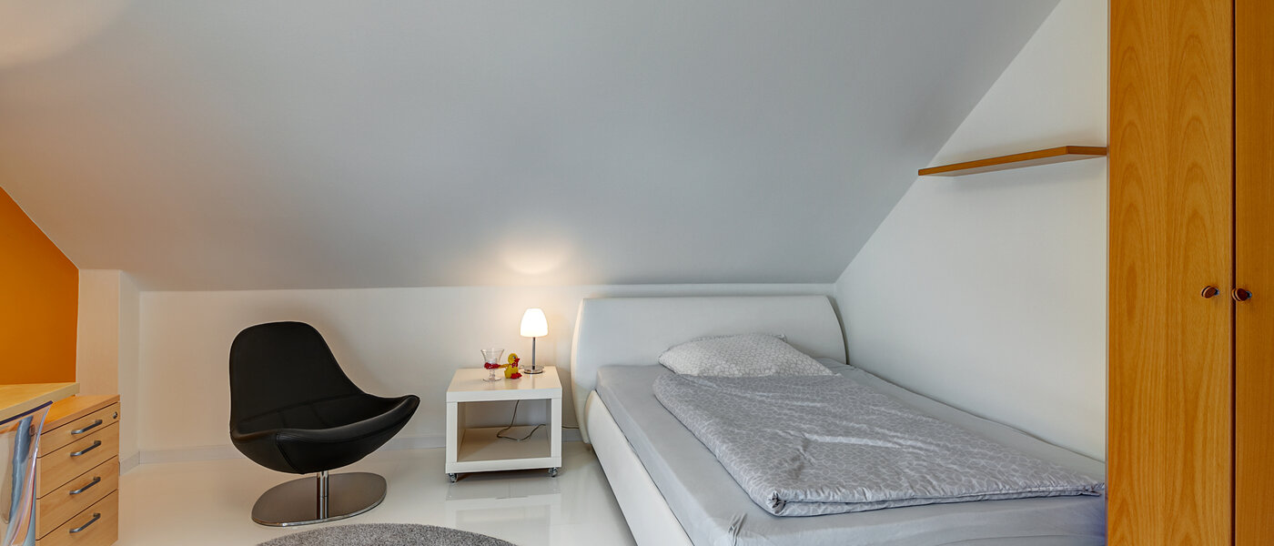 マンション Feldkirchen 01 2.　寝室 7737