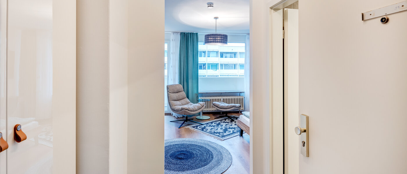 マンション München Pasing 03 玄関入り口 7789