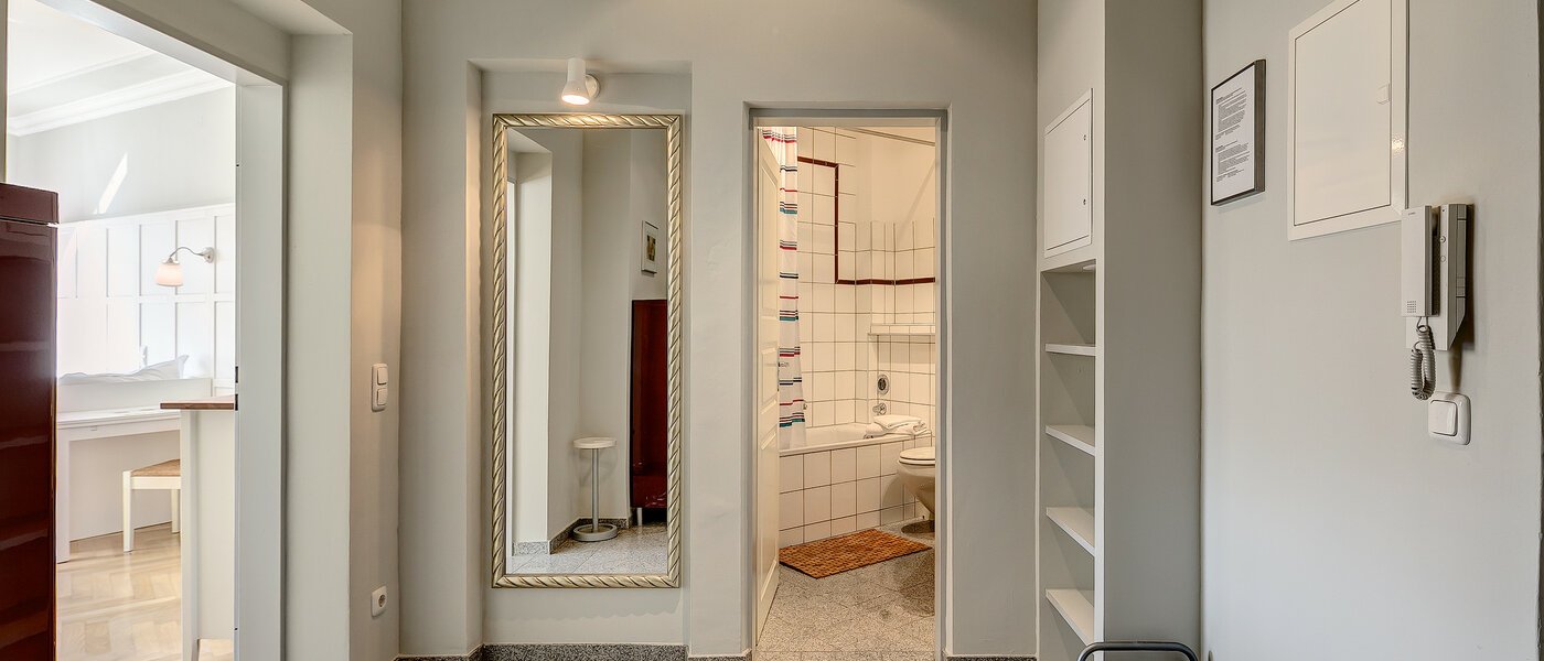 マンション München Gärtnerplatzviertel 02 玄関入り口 781