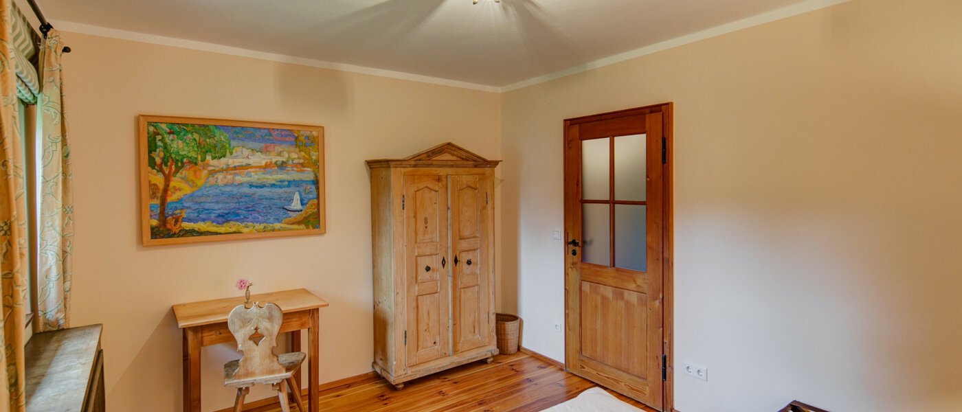 家屋 Schäftlarn 03 1. 寝室 7847