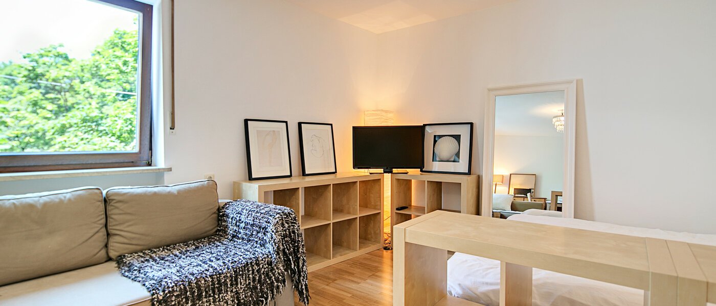 マンション München Obergiesing 05 リビングルーム 7866