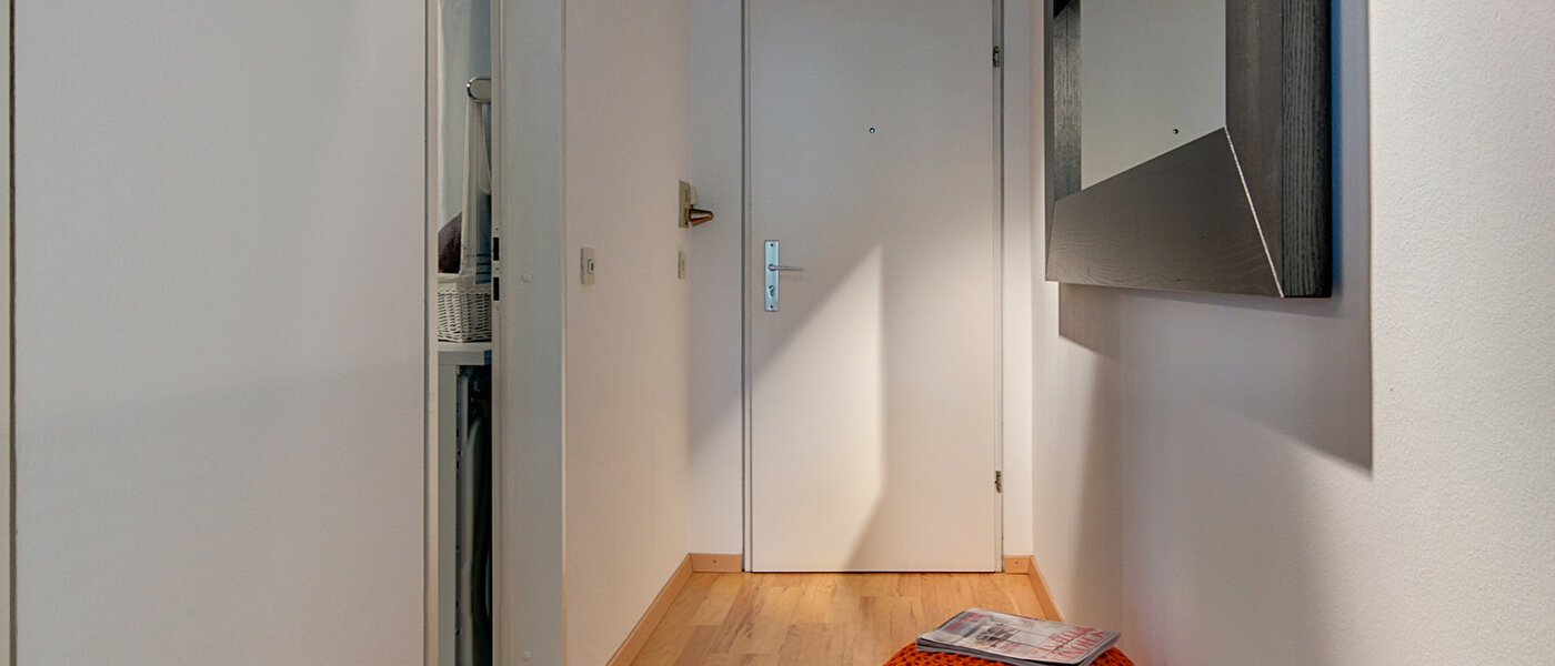 マンション München Nymphenburg 01 玄関入り口 7880