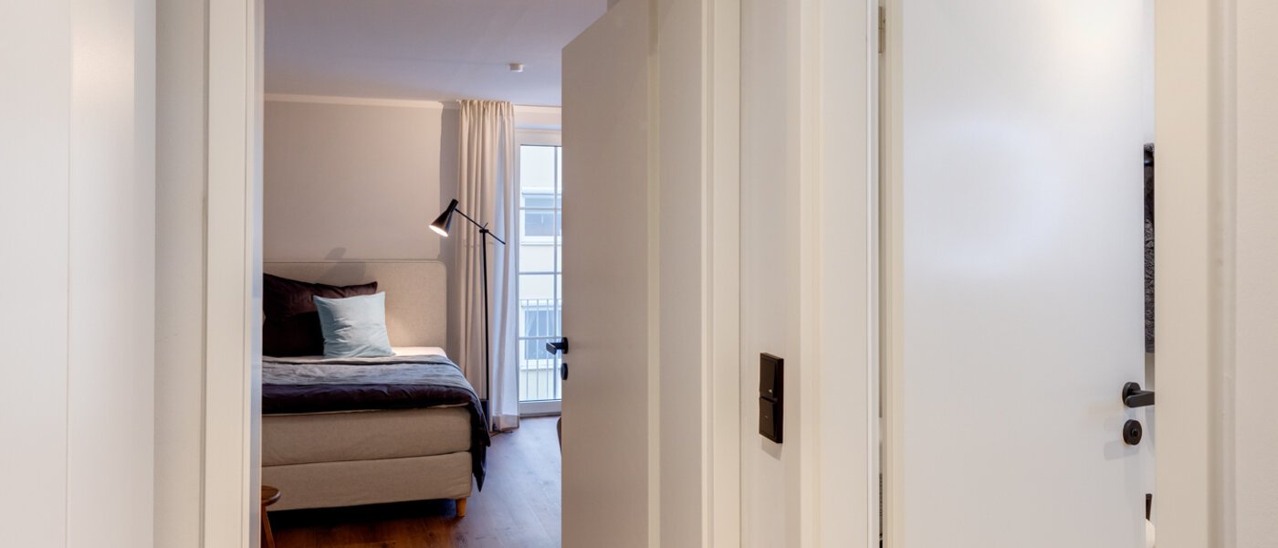 マンション München Neuhausen 03 玄関入り口 7952