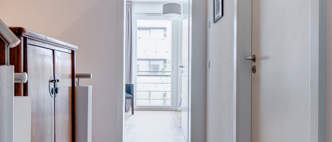 家屋 München Schwabing-West 03 玄関入り口 7998