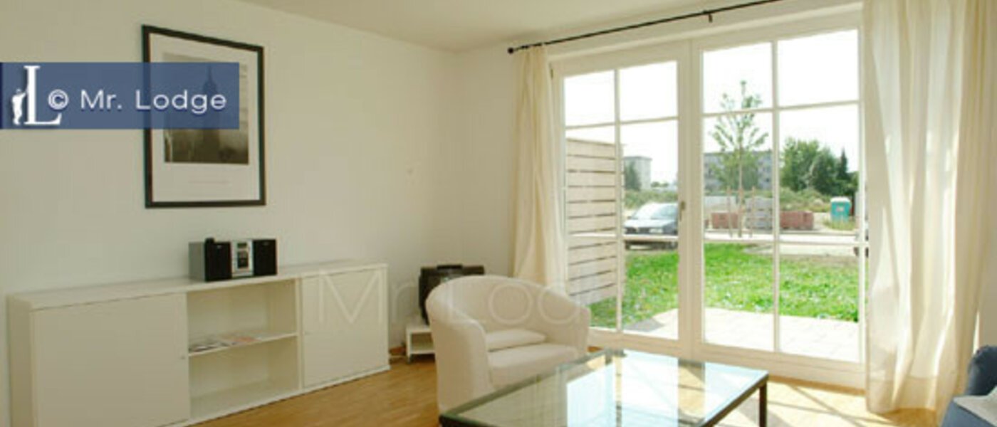 テラスハウス角住宅 Freising 01 リビングルーム 8