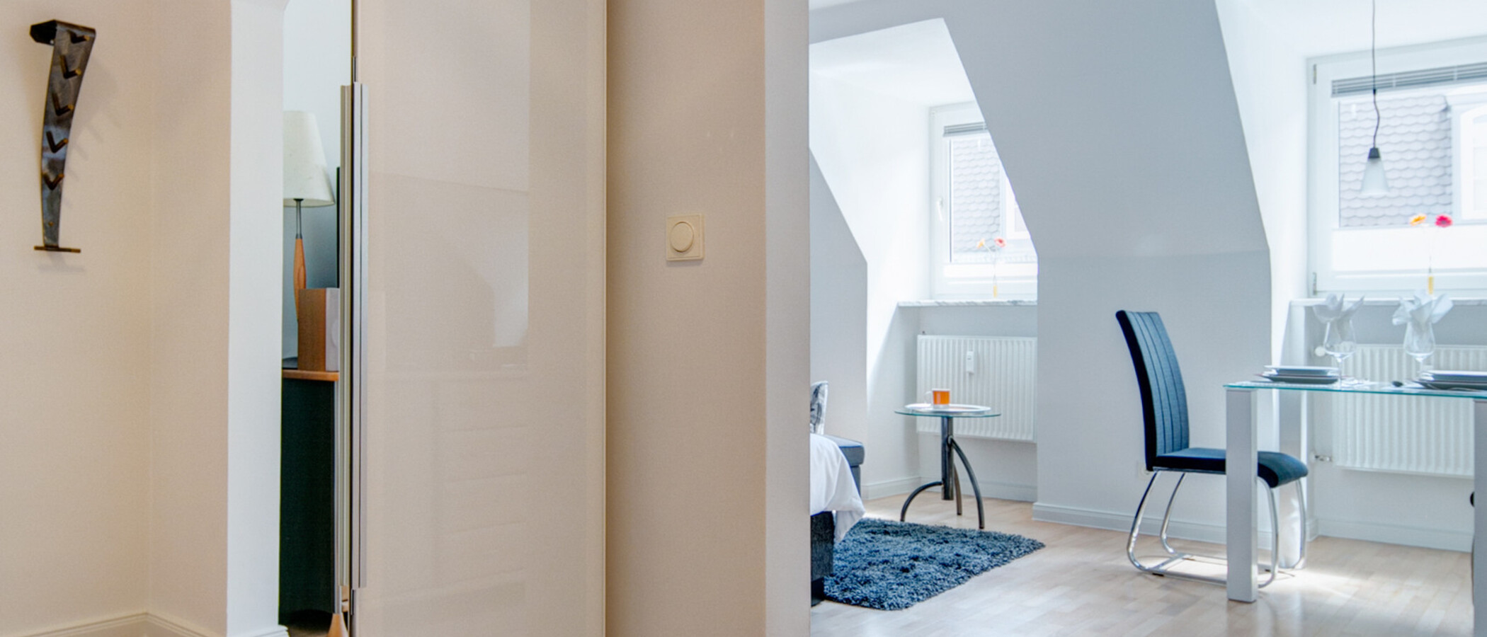 アティック・フラット（屋根裏） München Altstadt 02 玄関入り口 8000