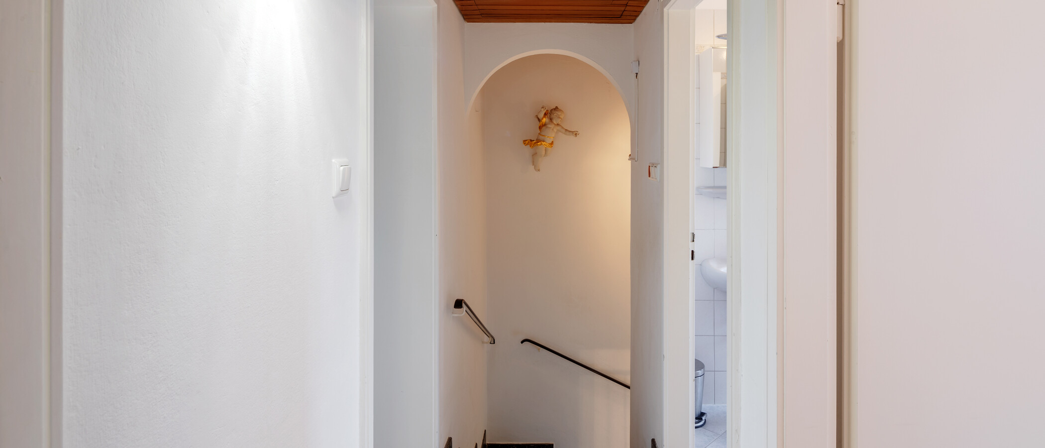 テラスハウス角住宅 München Ramersdorf 06 玄関入り口 8036