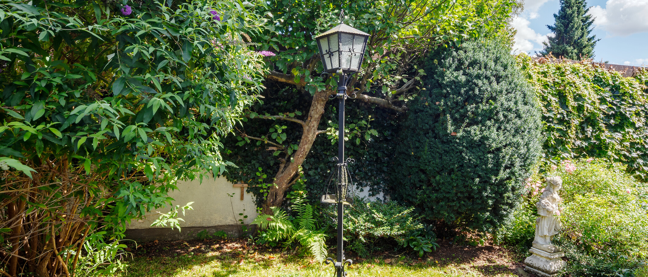 テラスハウス角住宅 München Ramersdorf 02 庭 8036