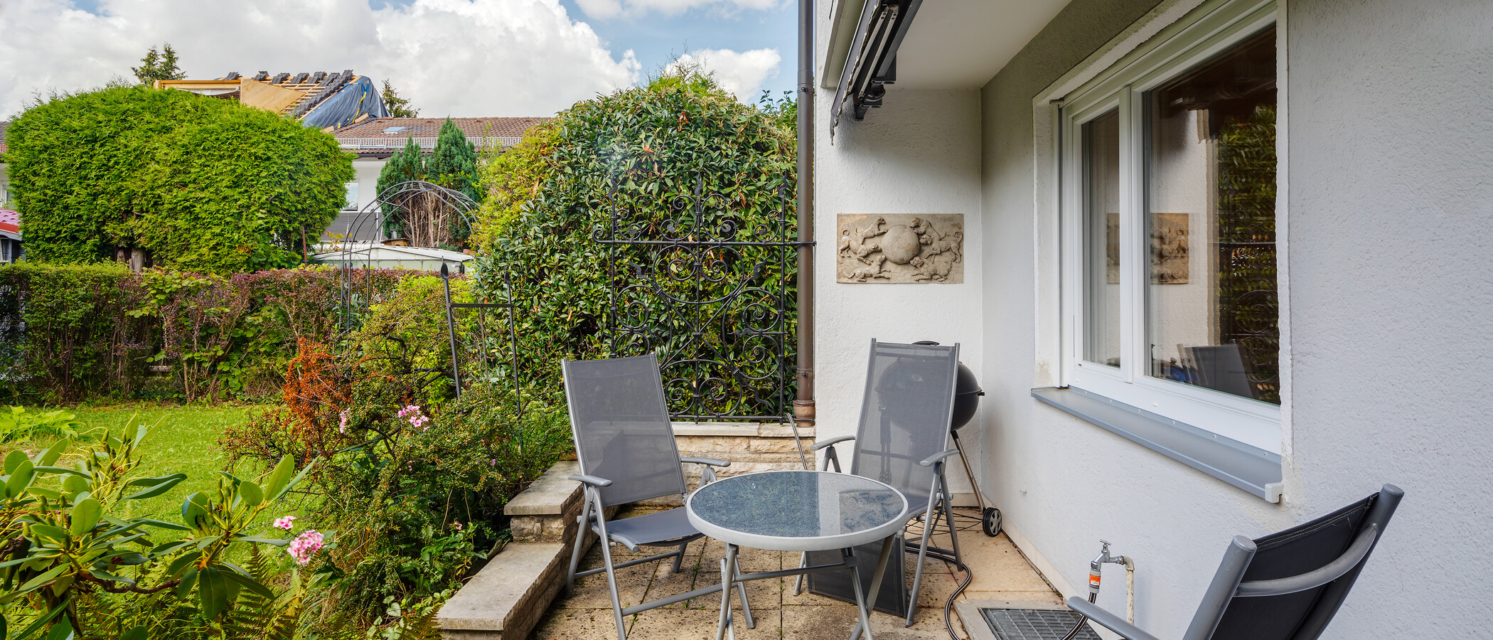テラスハウス角住宅 München Ramersdorf 01 テラス・ポーチ 8036