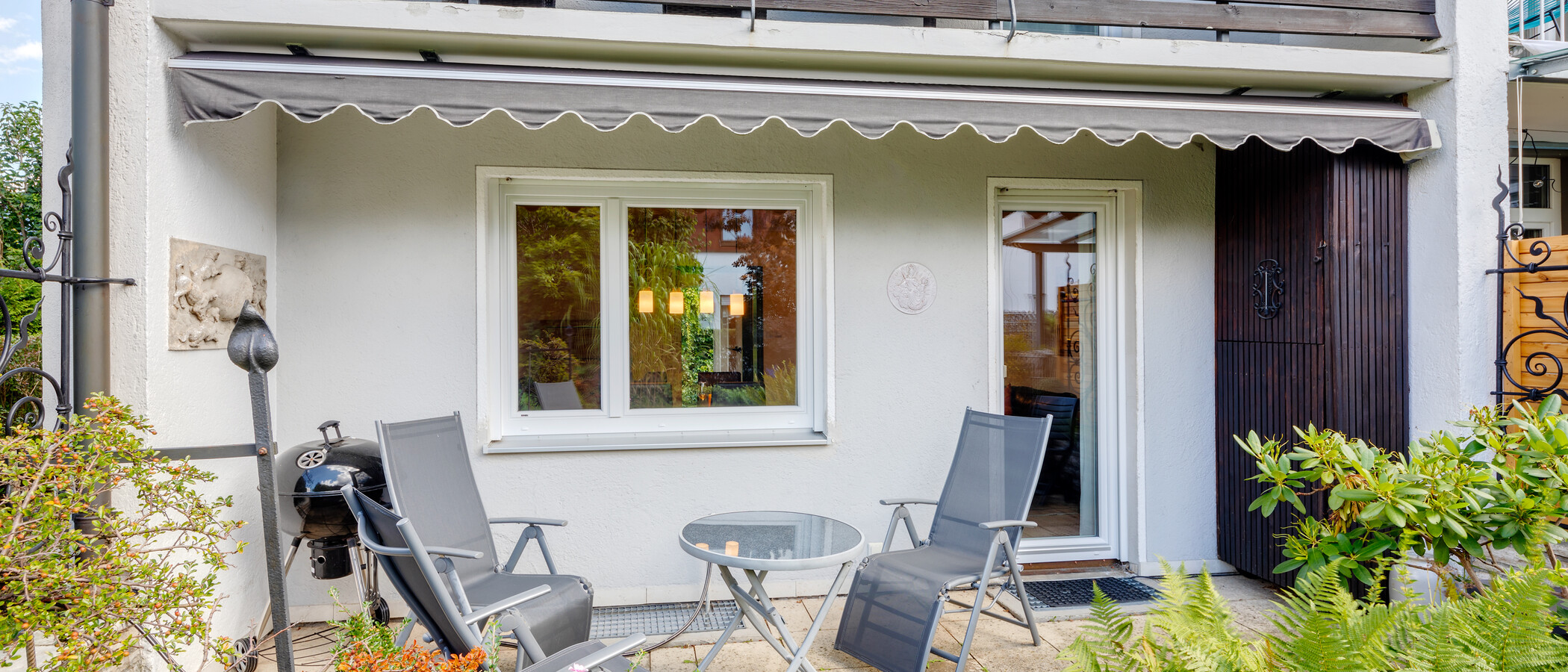 テラスハウス角住宅 München Ramersdorf 02 テラス・ポーチ 8036