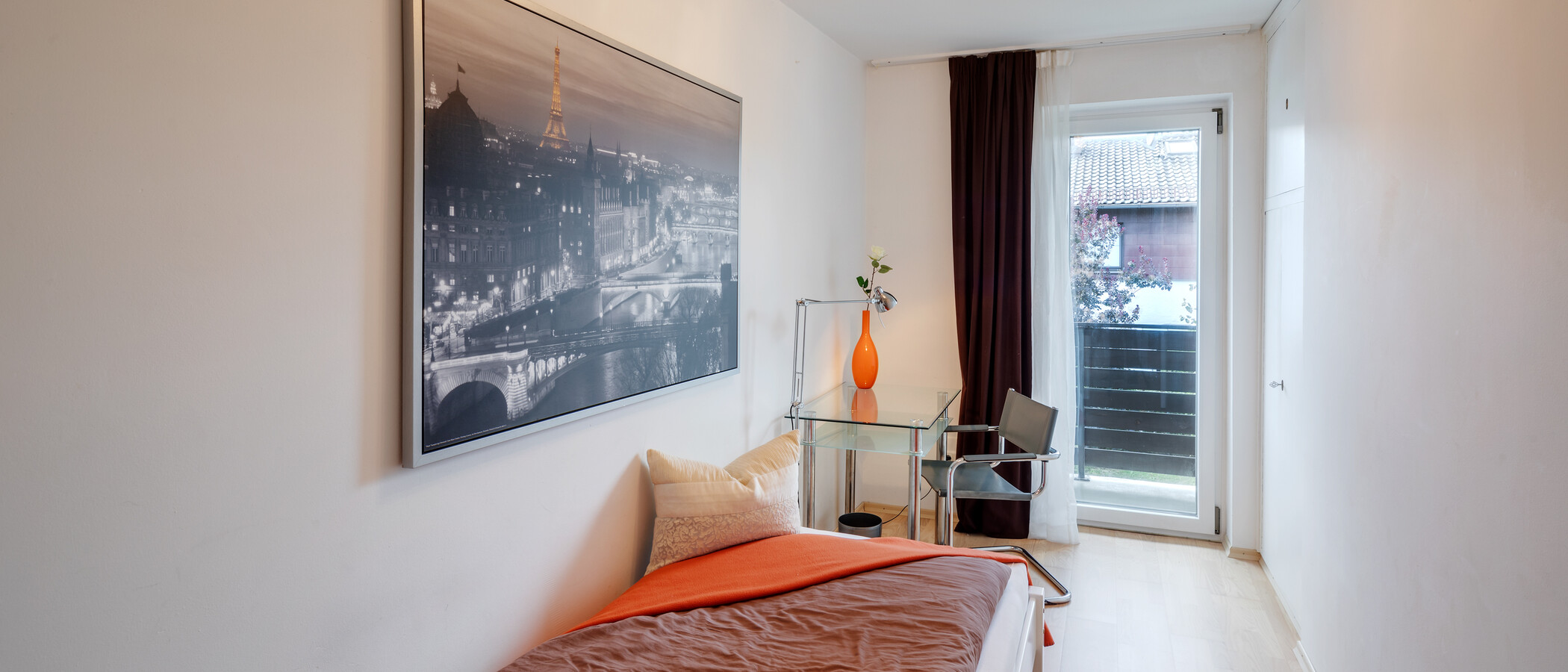 テラスハウス角住宅 München Ramersdorf 01 3.　寝室 8036