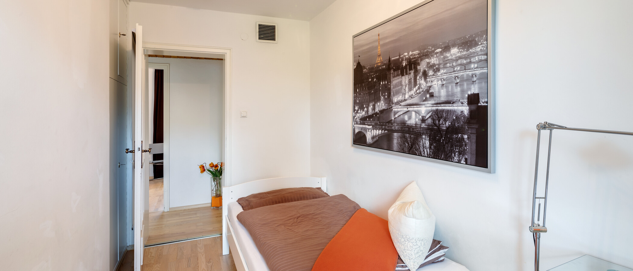 テラスハウス角住宅 München Ramersdorf 02 3.　寝室 8036