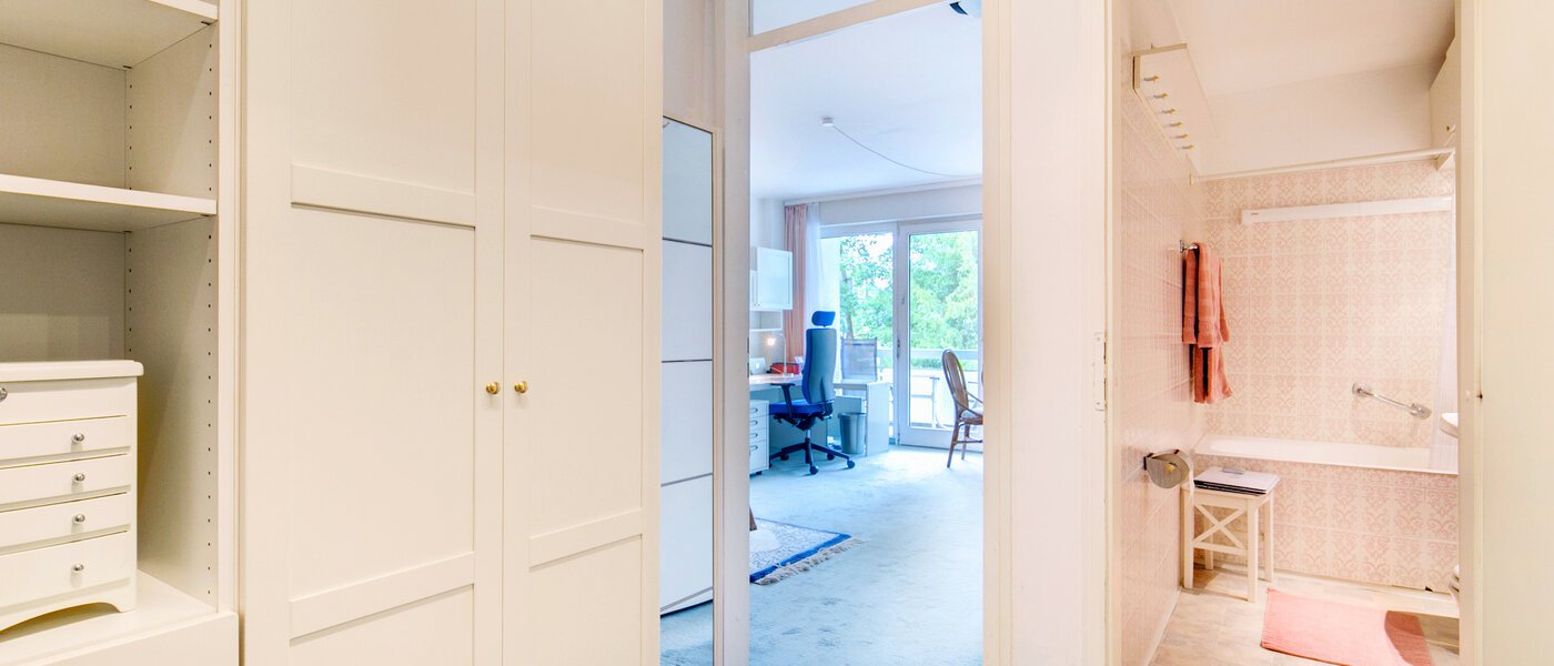 マンション München Sendling-Westpark 01 玄関入り口 8053