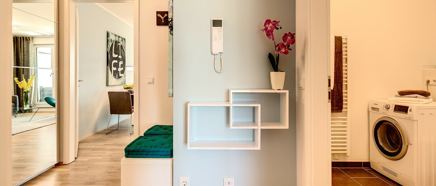 マンション München Nymphenburg 03 玄関入り口 8090