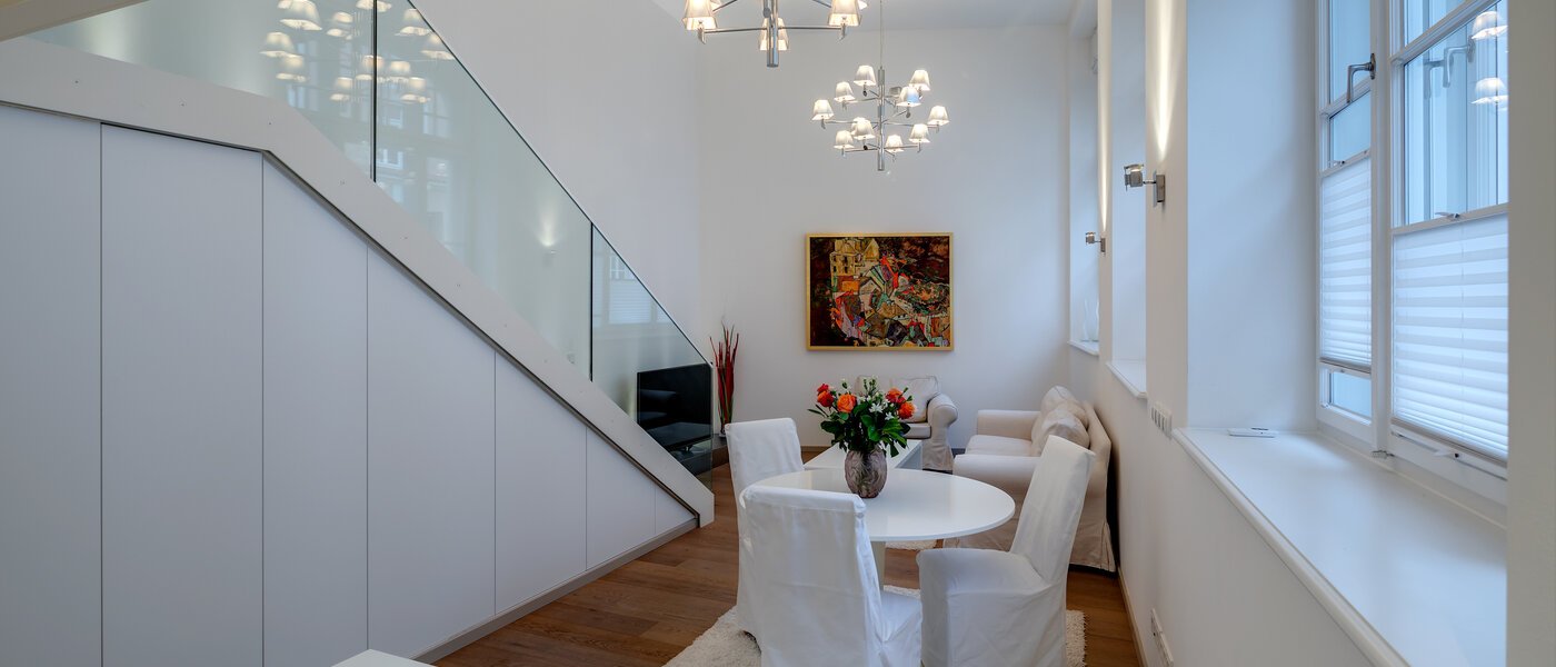 複層住宅 München Maxvorstadt 02 リビングルーム 8163