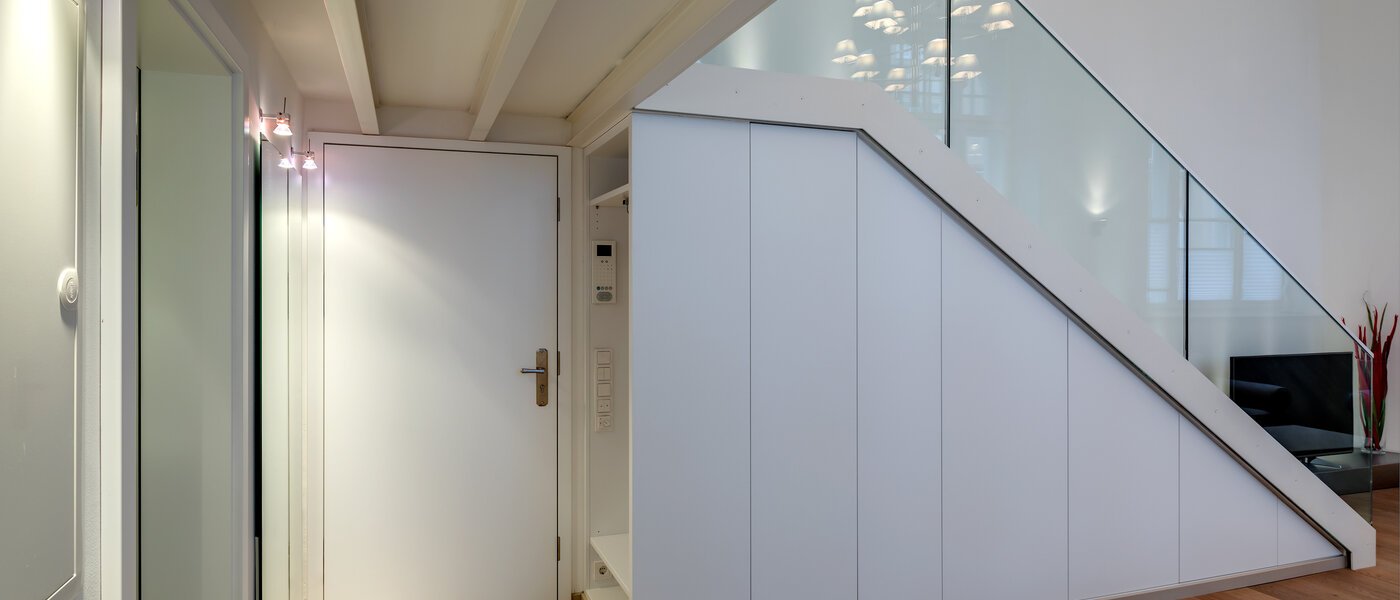 複層住宅 München Maxvorstadt 01 玄関入り口 8163