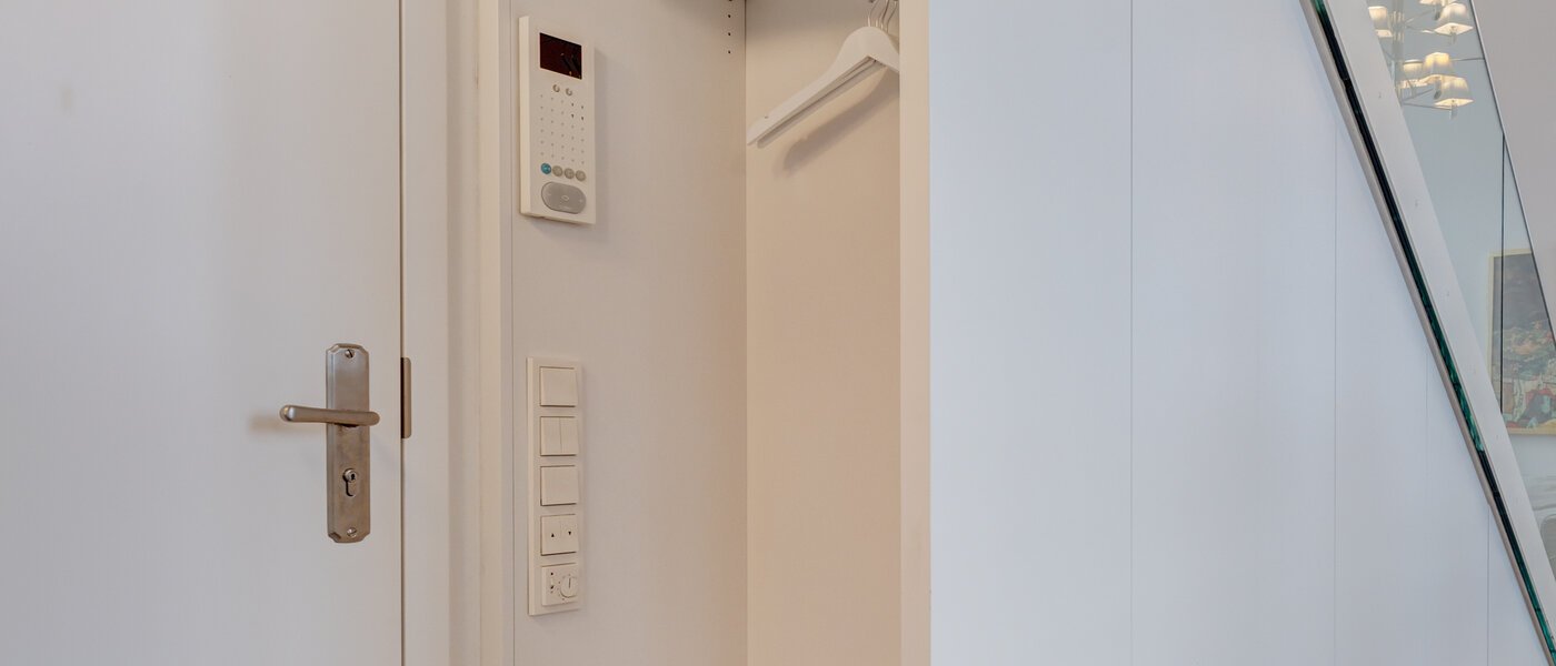 複層住宅 München Maxvorstadt 02 玄関入り口 8163