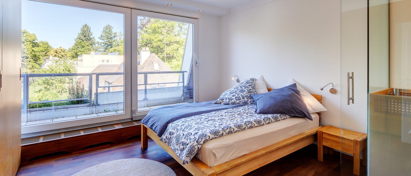 アティック・フラット（屋根裏） München Menterschwaige 01 寝室 8181