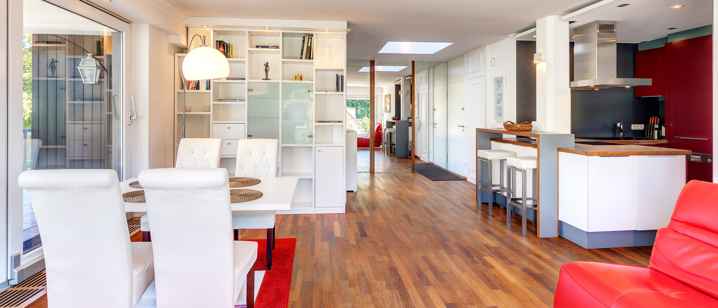 アティック・フラット（屋根裏） München Menterschwaige 03 リビングエリア 8181