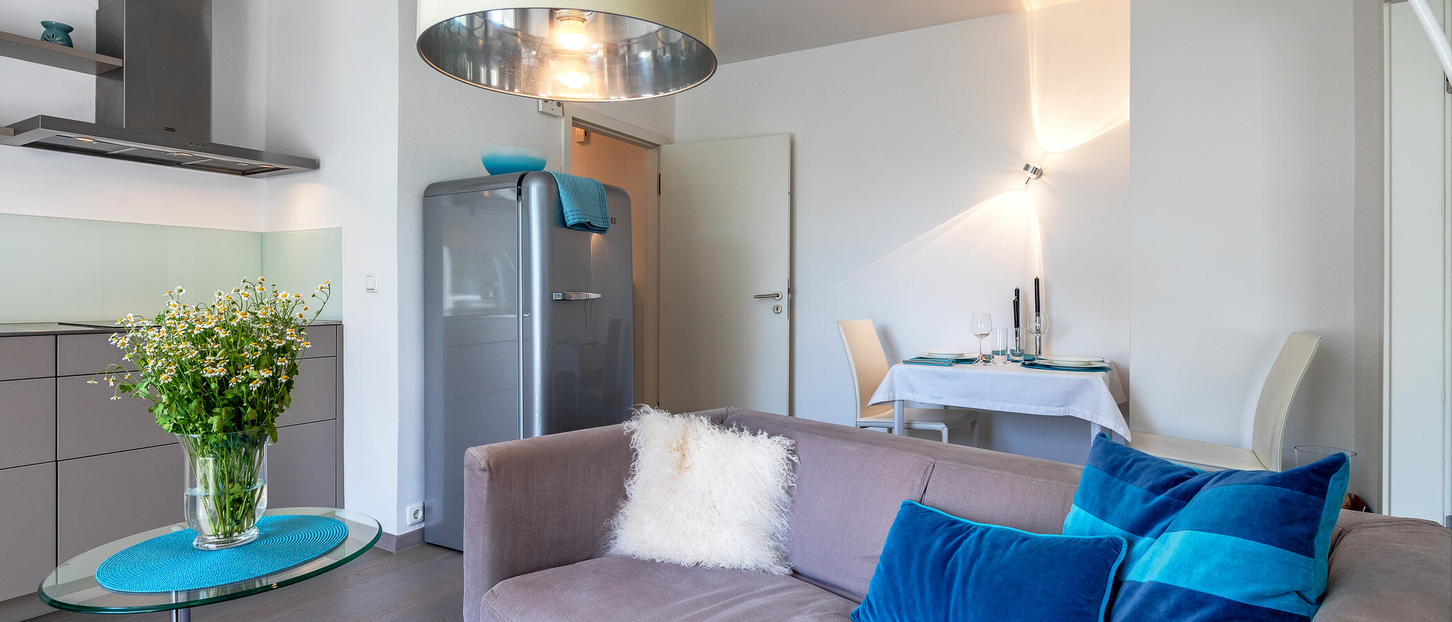 マンション München Schwabing 02 リビングルーム 8204