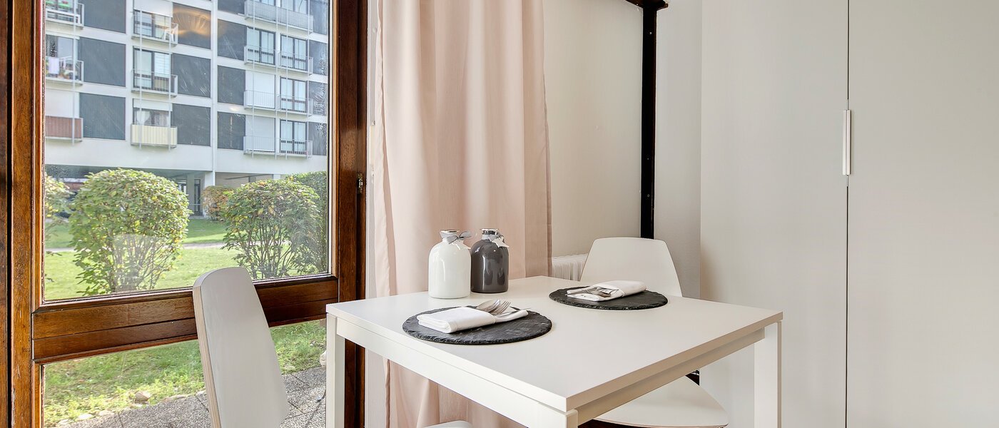 マンション Unterschleißheim 04 リビングルーム 8212