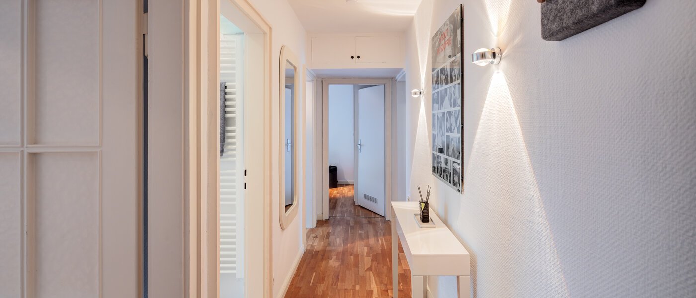 マンション München Maxvorstadt - Universitätsviertel 01 玄関入り口 8243