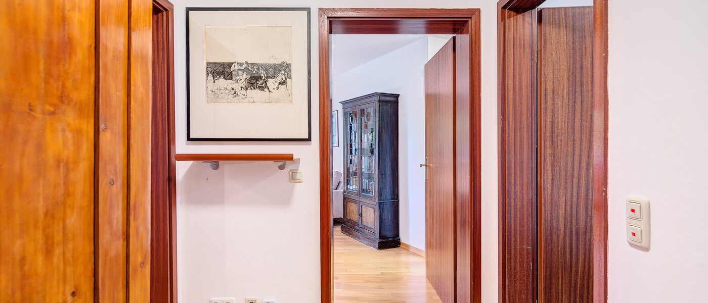 マンション München Thalkirchen 01 玄関入り口 8249