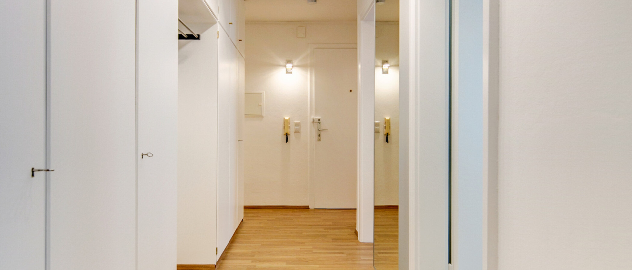 マンション München Lehel 02 玄関入り口 8256