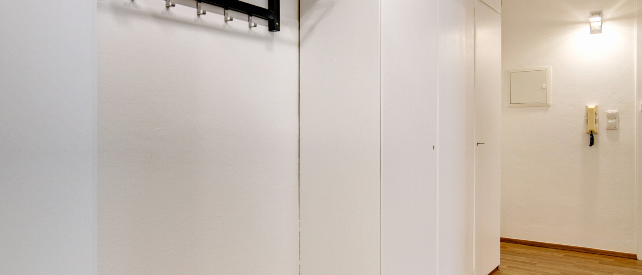 マンション München Lehel 03 玄関入り口 8256