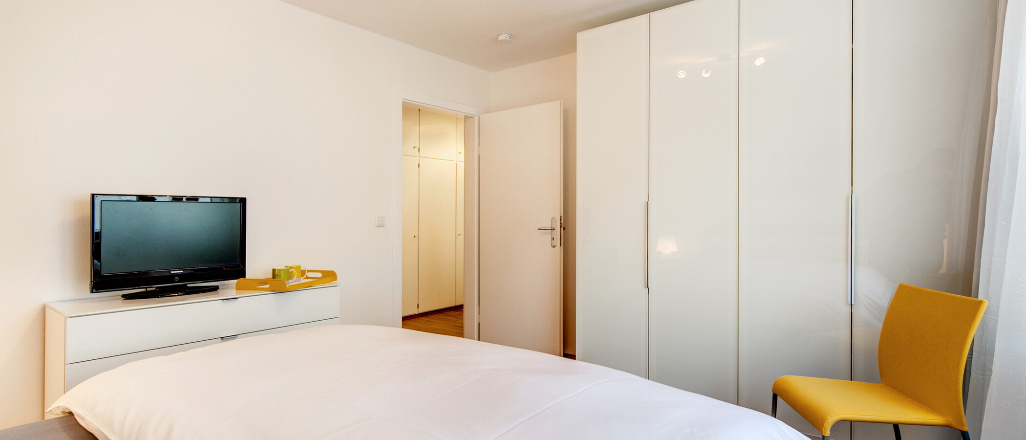 マンション München Lehel 03 寝室 8256