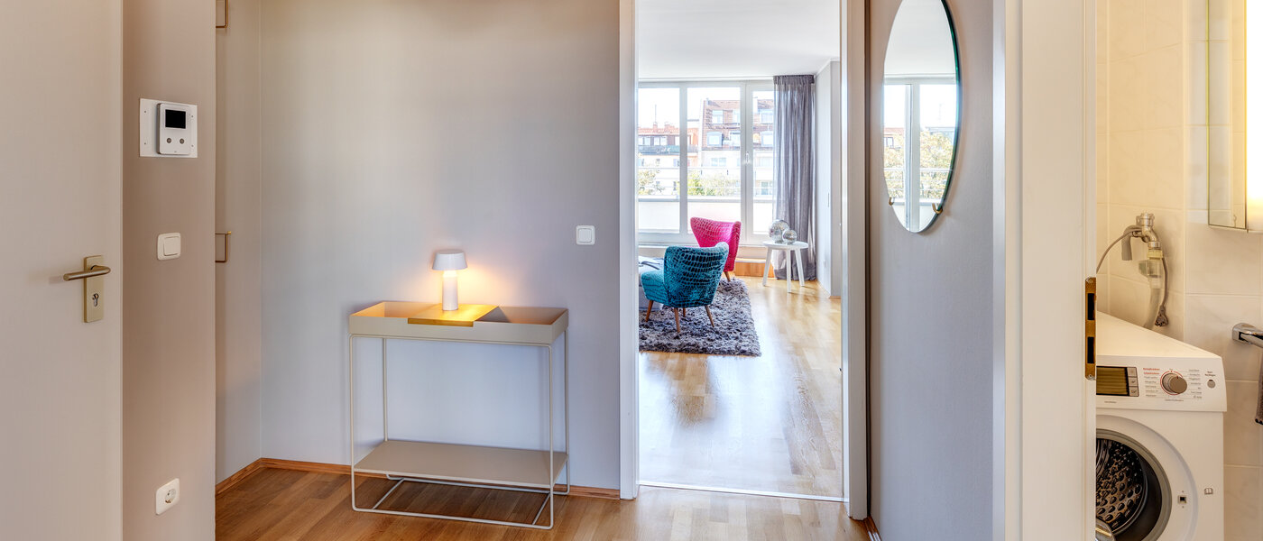 マンション München Maxvorstadt - Universitätsviertel 03 玄関入り口 8264