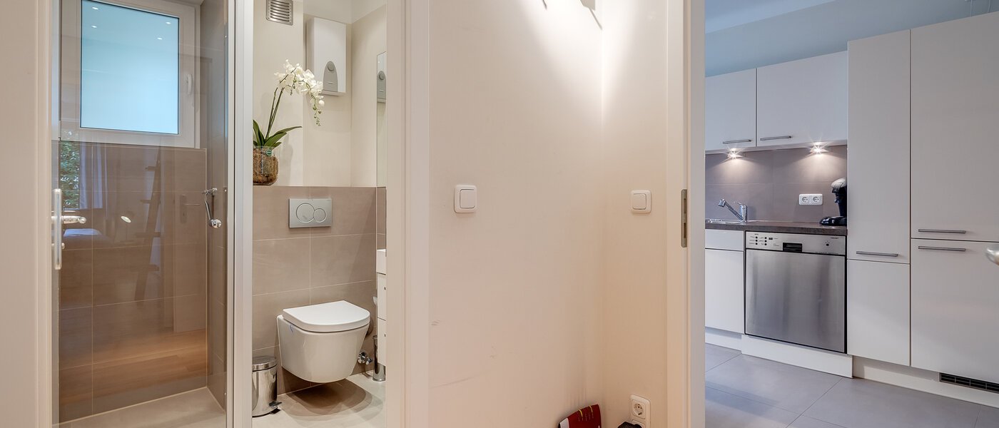 マンション München Schwabing 03 玄関入り口 8281