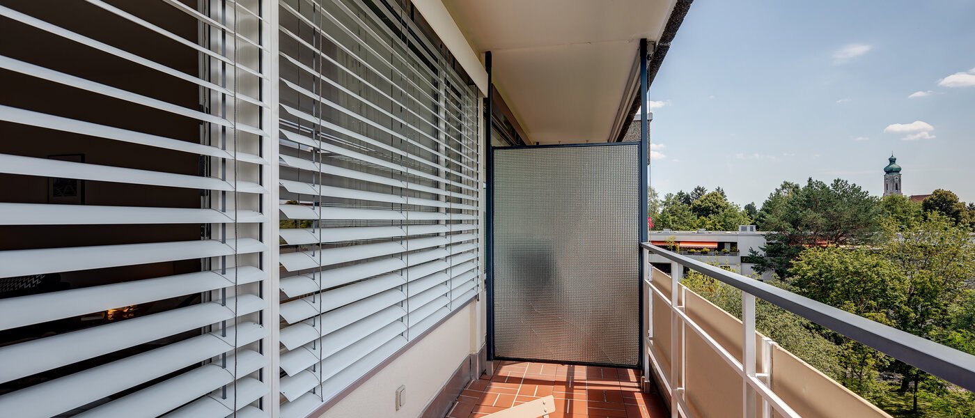 アティック・フラット（屋根裏） München Solln 03 ベランダ 8282