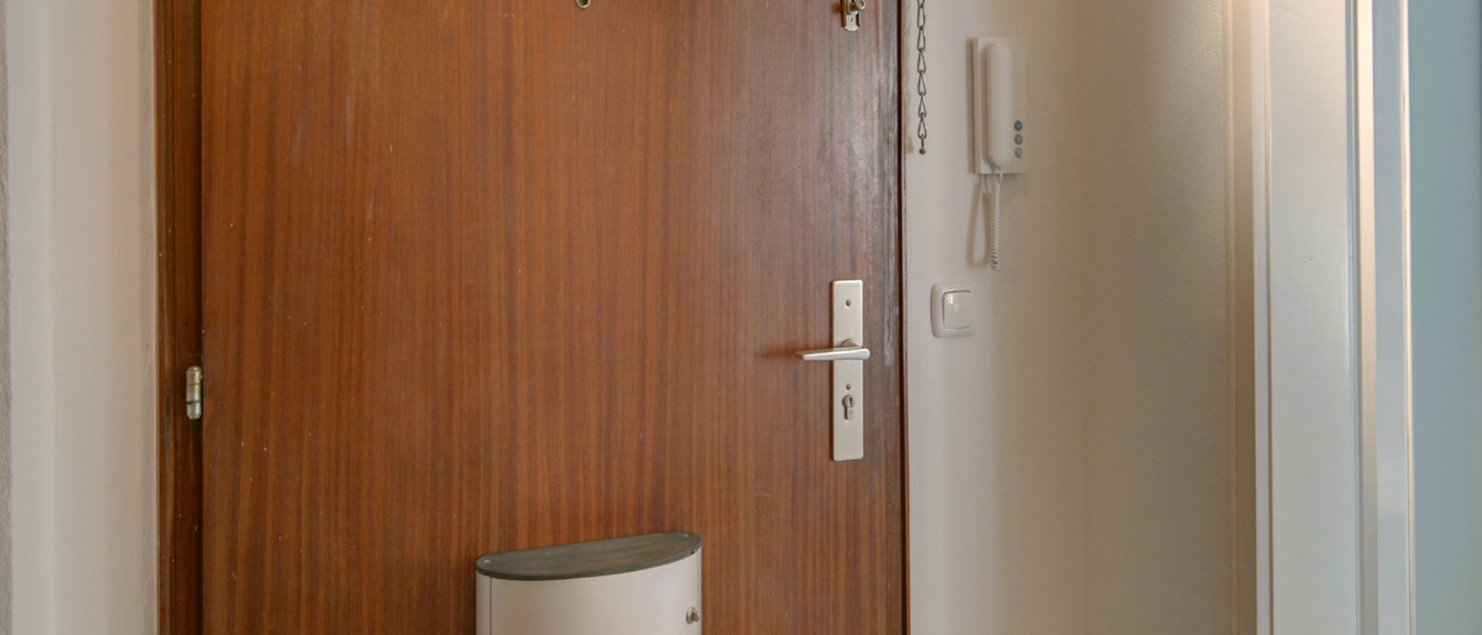 庭付き住宅 München Maxvorstadt 04 玄関入り口 8378
