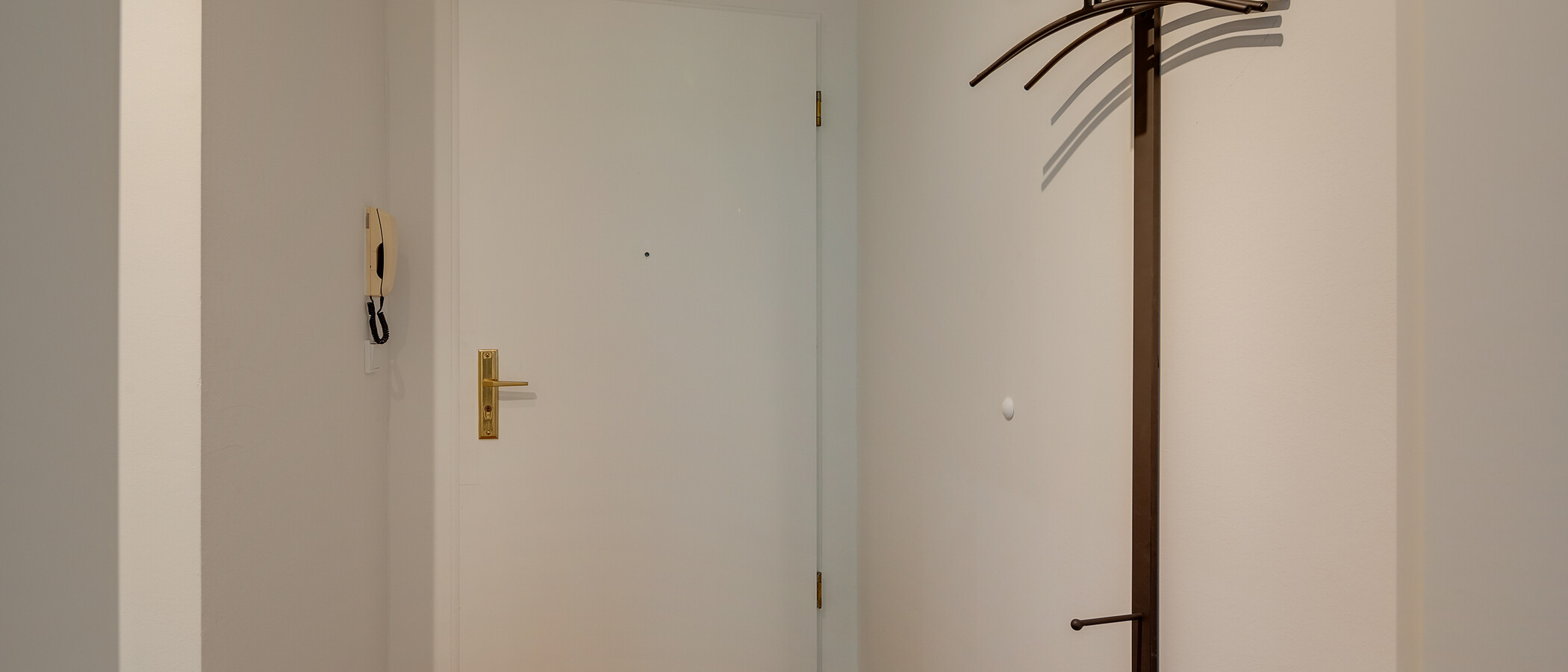 マンション München Ramersdorf 04 玄関入り口 8454