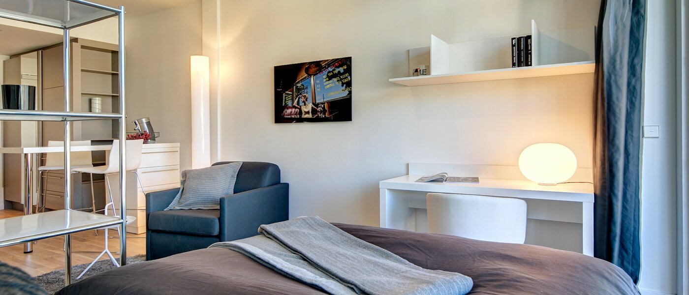 マンション München Bogenhausen 03 リビングルーム 8529