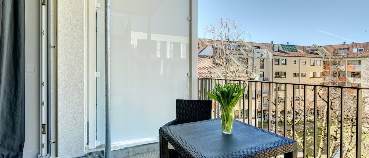 マンション München Bogenhausen 02 ベランダ 8529