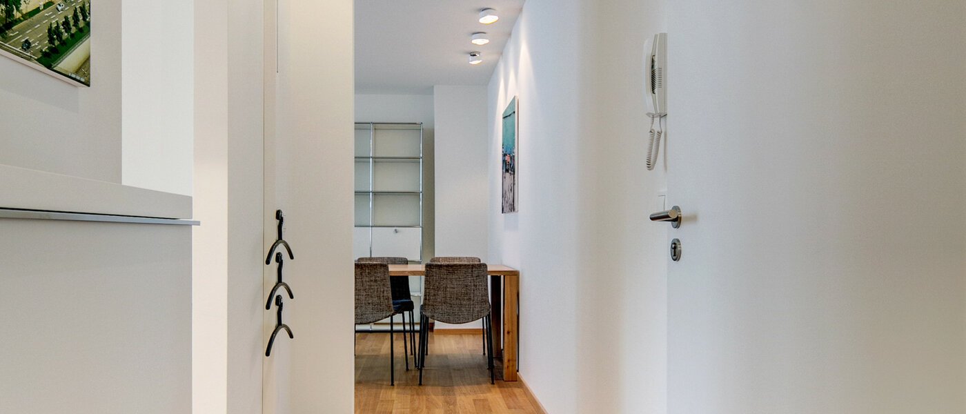 マンション München Neuhausen 02 玄関入り口 8591