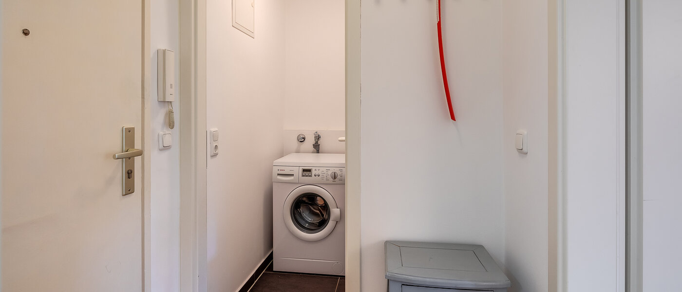 マンション München Parkstadt Bogenhausen 03 玄関入り口 8635