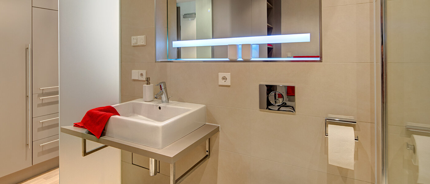 アパルトマン München Bogenhausen 03 浴室 8661