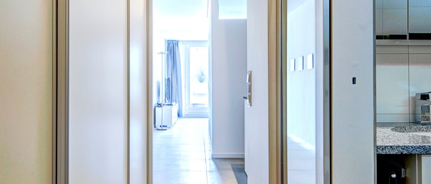 マンション München Olympiadorf 02 玄関入り口 8757