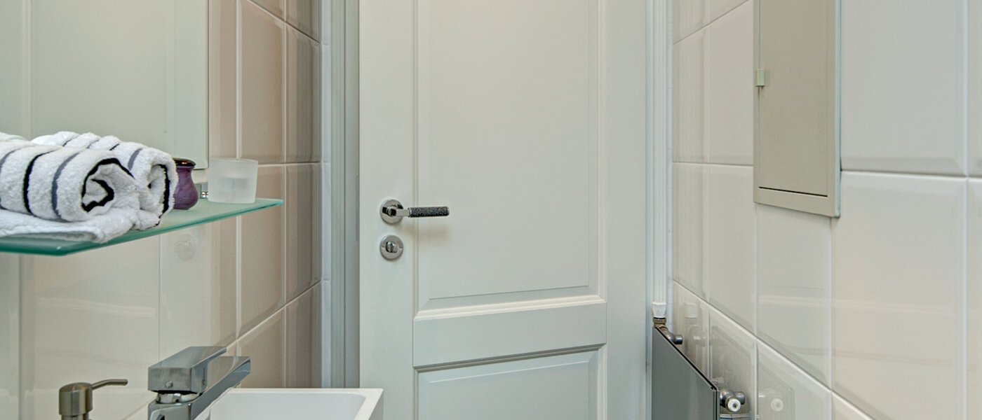 メゾネット・マンション（複数階にわたるマンション） München Neuhausen 02 ゲスト用 WC 8765