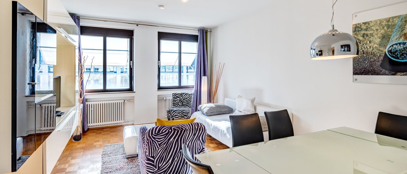 マンション München Maxvorstadt 01 リビングルーム 8779