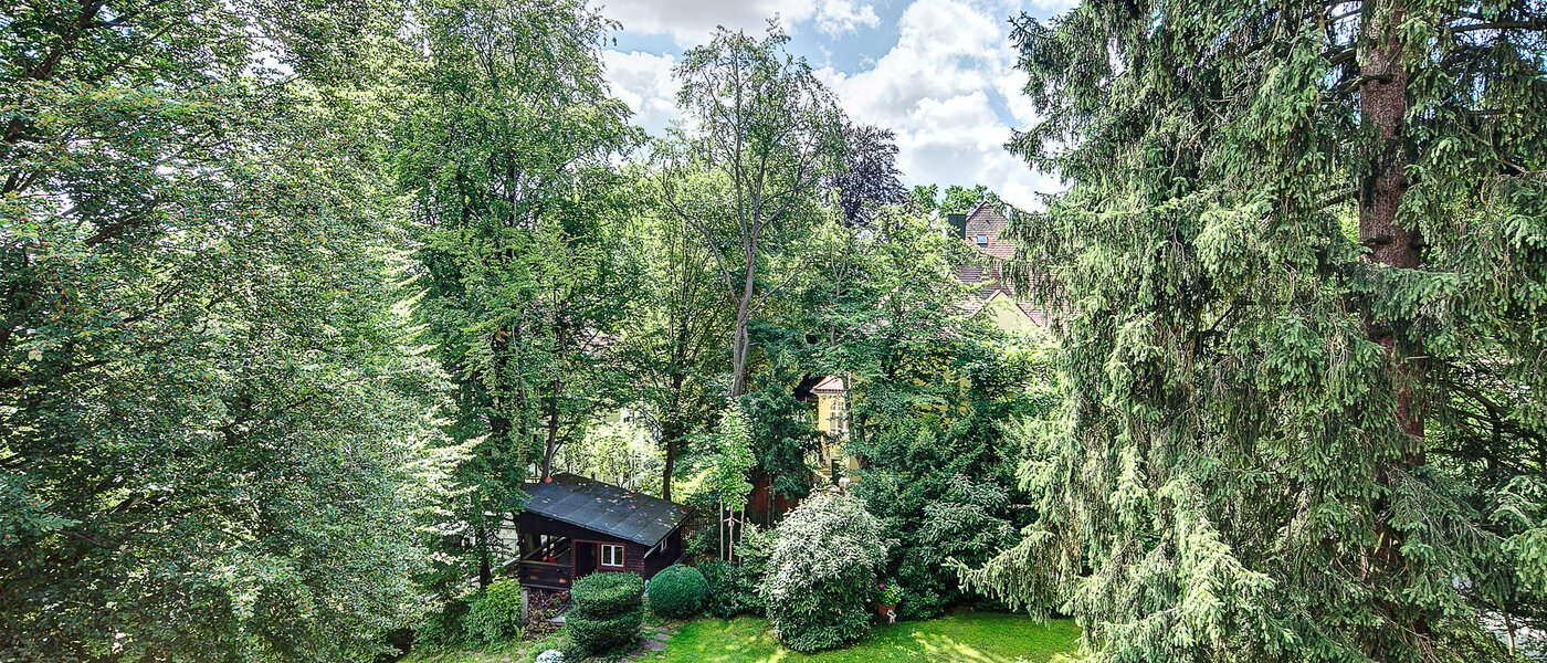 アティック・フラット（屋根裏） München Solln 01 物件からの眺め 8785