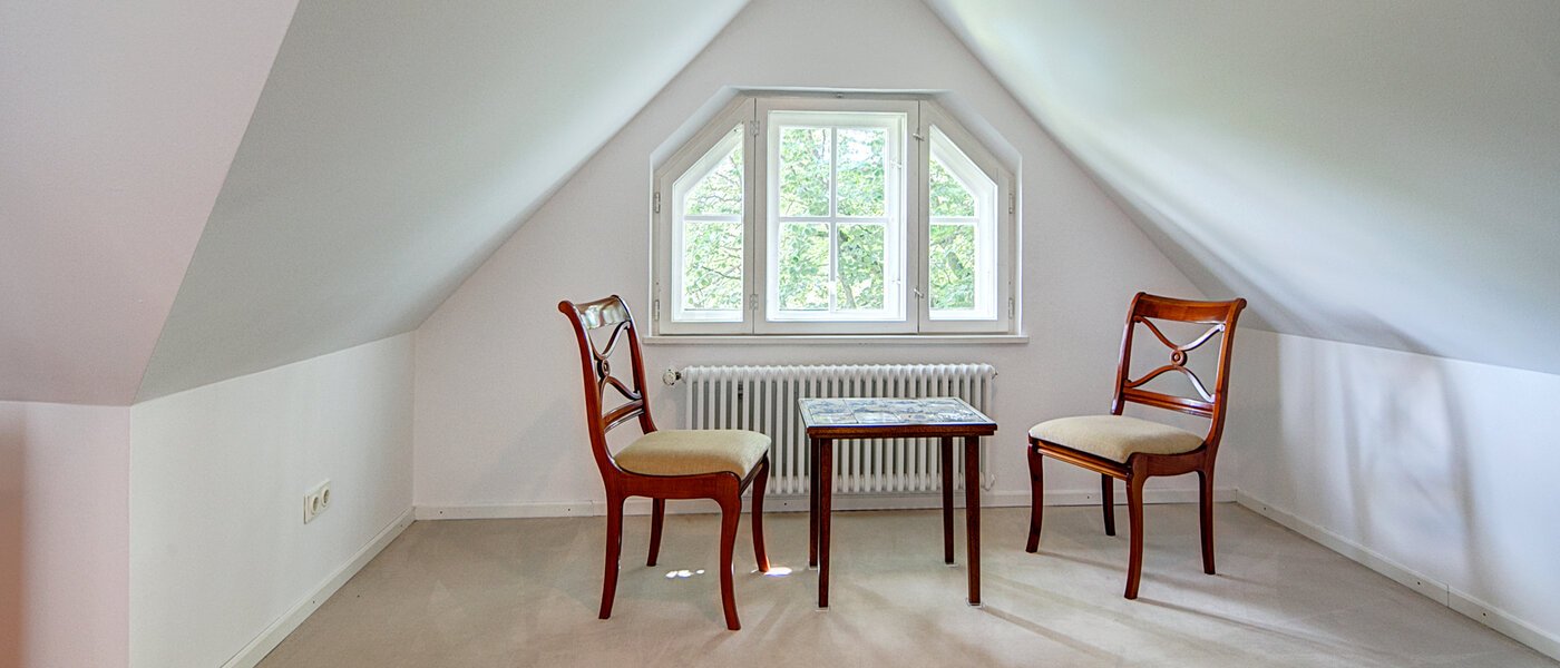 アティック・フラット（屋根裏） München Solln 03 ゲストルーム 8785