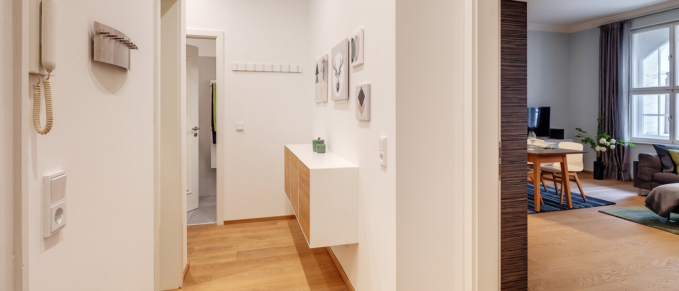 マンション München Schwabing 03 玄関入り口 8837