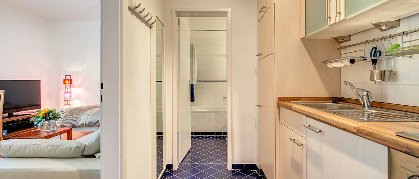 マンション München Schwabing-West (rund um den Hohenzollernplatz) 02 玄関入り口 8843