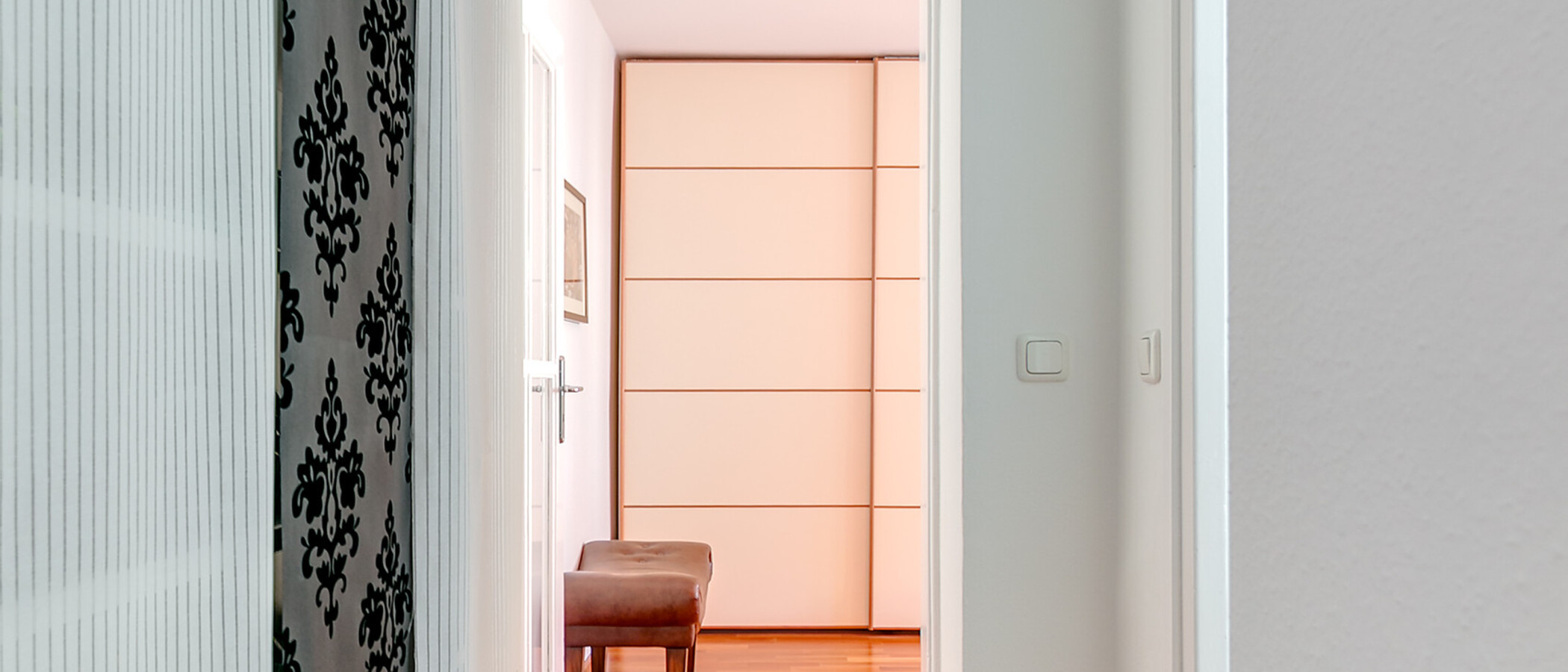 マンション München Schwabing-Nord (zw. Belgrad- & Leopoldstraße) 03 玄関入り口 8856